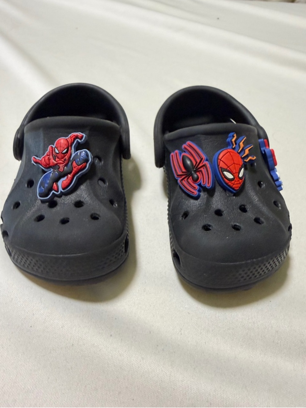 Crocs Kids Black Spider-Man Clogs - Spidey Character Accents Size 6T
